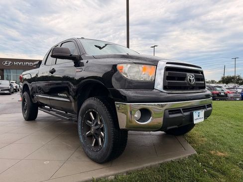 Used 2013 Toyota Tundra 4x4 Double Cab w/ TRD Off-Road Pkg image 11