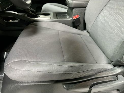 Used 2024 Nissan Frontier S w/ S Utility Package image 18