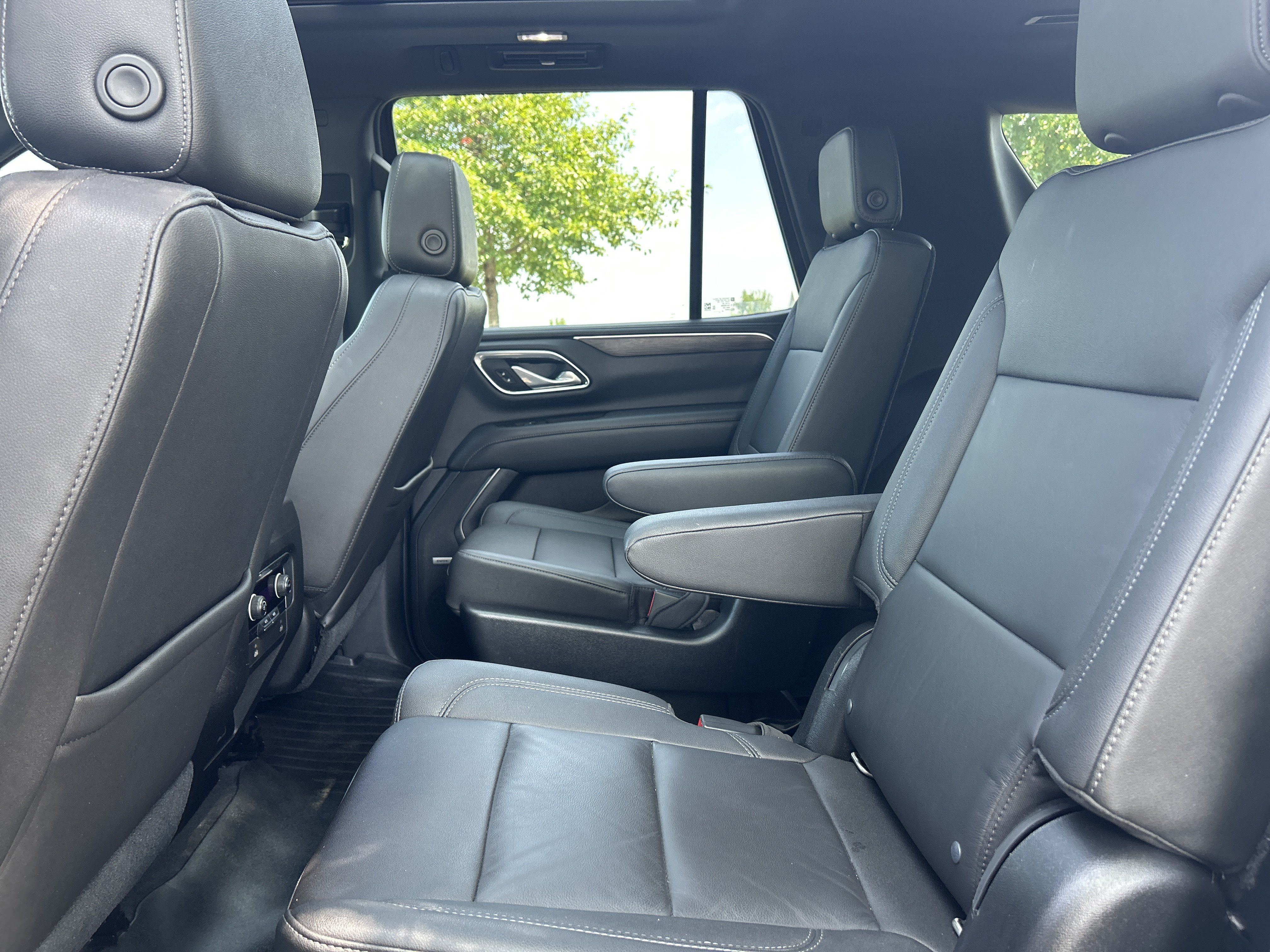 Used 2021 Chevrolet Tahoe Z71 AWD/4WD image 26