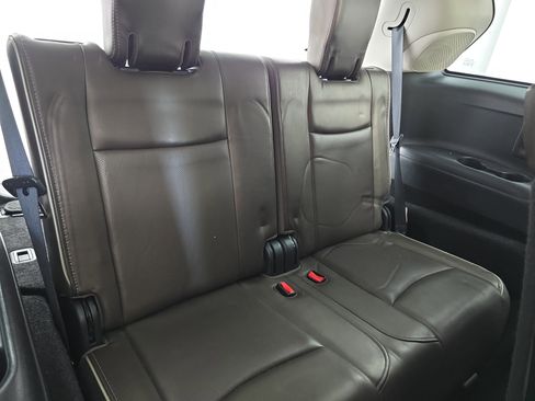 Used 2019 INFINITI QX60 Luxe w/ Essential Package FWD image 12