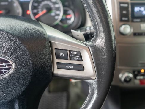 Used 2013 Subaru Outback 2.5i Premium w/ All-Weather Pkg image 16