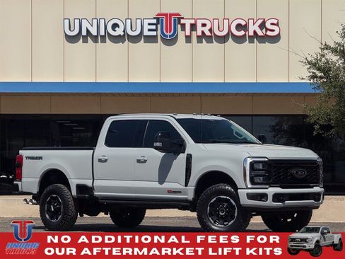Used 2025 Ford F250 Lariat w/ Tremor Off-Road Package AWD/4WD image 1