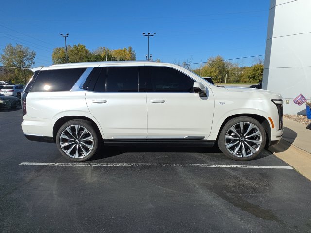 Used 2025 Cadillac Escalade Premium Luxury w/ Touring Package AWD/4WD image 6