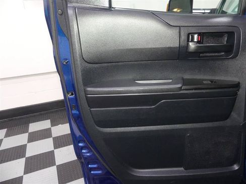 Used 2014 Toyota Tundra SR AWD/4WD image 22