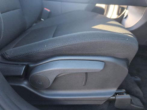 Used 2025 Hyundai Santa Fe SE image 19