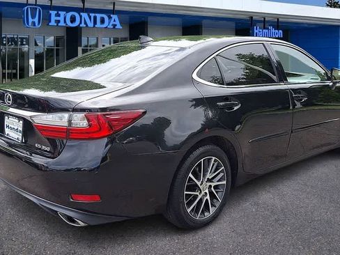 Used 2017 Lexus ES 350 w/ Navigation System Package FWD image 8