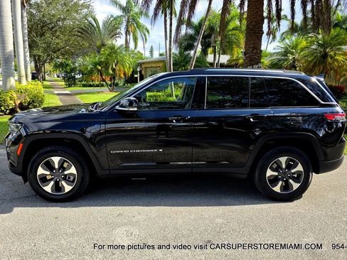 Used 2023 Jeep Grand Cherokee 4WD 4xe image 16
