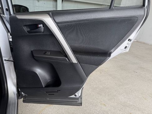 Used 2017 Toyota RAV4 LE w/ Carpet Mat Package AWD/4WD image 16