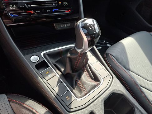 New 2026 Volkswagen Jetta GLI Autobahn FWD image 11