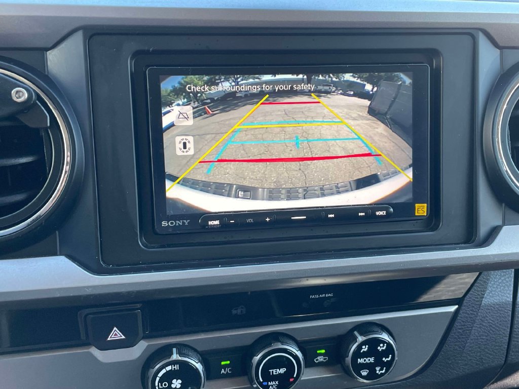 Used 2018 Toyota Tacoma SR5 RWD image 27