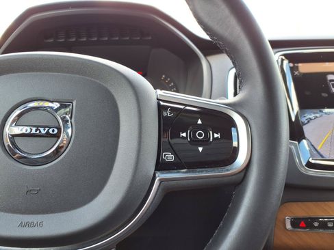 Certified 2023 Volvo XC90 B6 Plus w/ Protection Package Premier AWD/4WD image 28