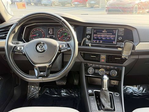 Used 2019 Volkswagen Jetta R-Line FWD image 13