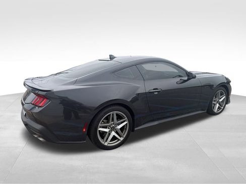 Used 2024 Ford Mustang GT Premium image 4
