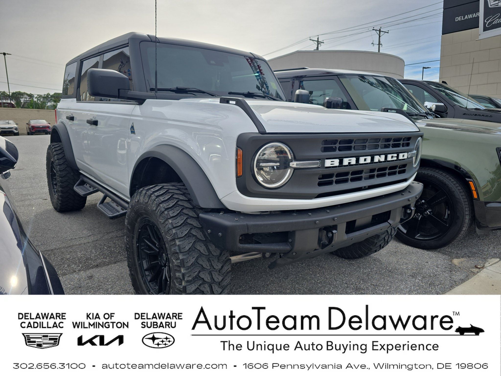 Used 2023 Ford Bronco Black Diamond AWD/4WD image 1