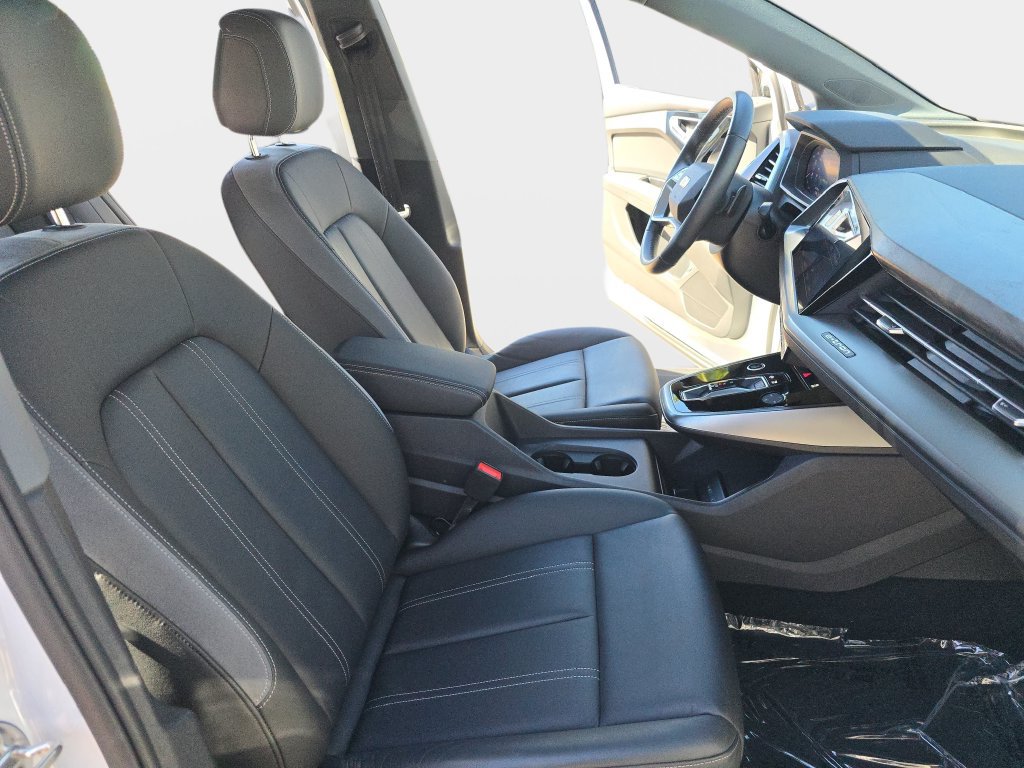 Used 2024 Audi Q4 e-tron Premium w/ Convenience Package AWD/4WD image 10