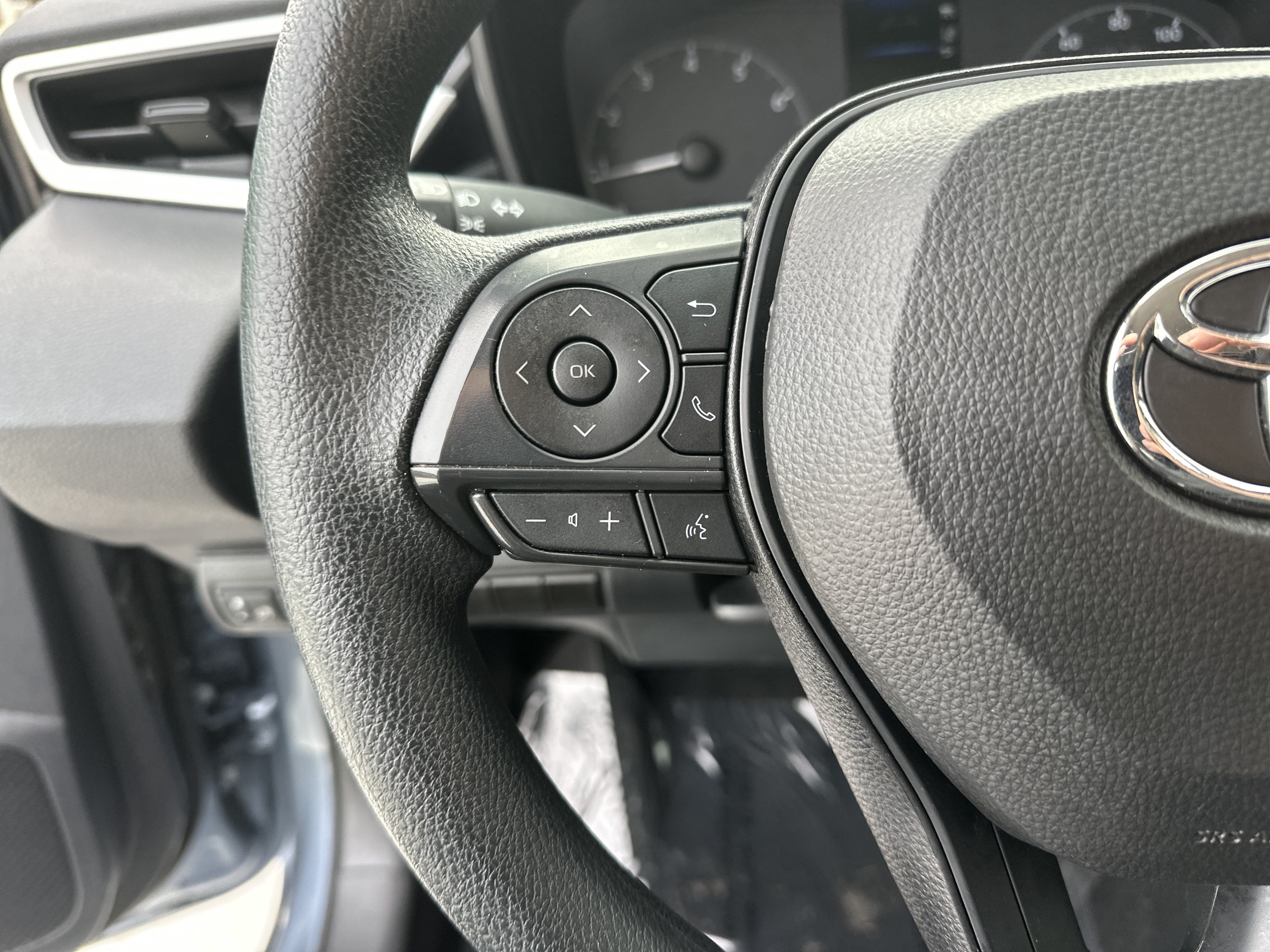 Certified 2024 Toyota Corolla LE FWD image 19