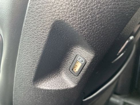 Used 2022 Kia Carnival SX image 27