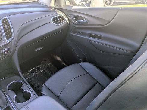 Used 2018 Chevrolet Equinox Premier image 21