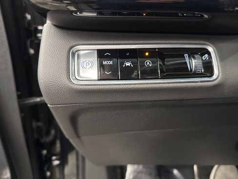 Certified 2025 Buick Envision Sport Touring image 12