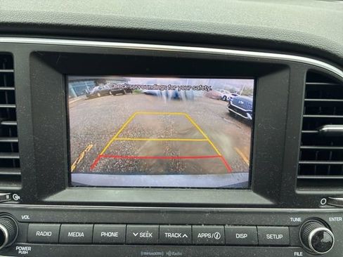 Used 2018 Hyundai Elantra SEL FWD image 7