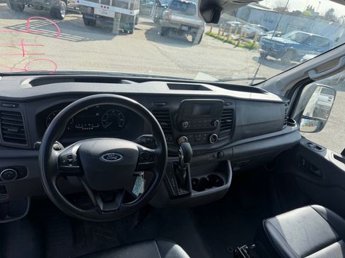 Used 2023 Ford Transit 250 Medium Roof AWD w/ Load Area Protection Package image 12