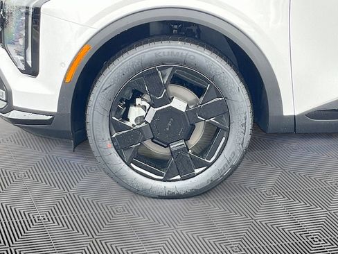 New 2026 Kia Sportage X-Line w/ X-Line Technology Package image 9