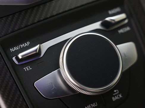 Used 2017 Audi R8 V10 w/ Carbon Exterior Package image 36