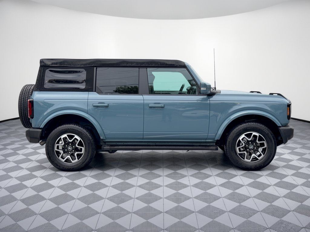 Used 2023 Ford Bronco Outer Banks AWD/4WD image 8
