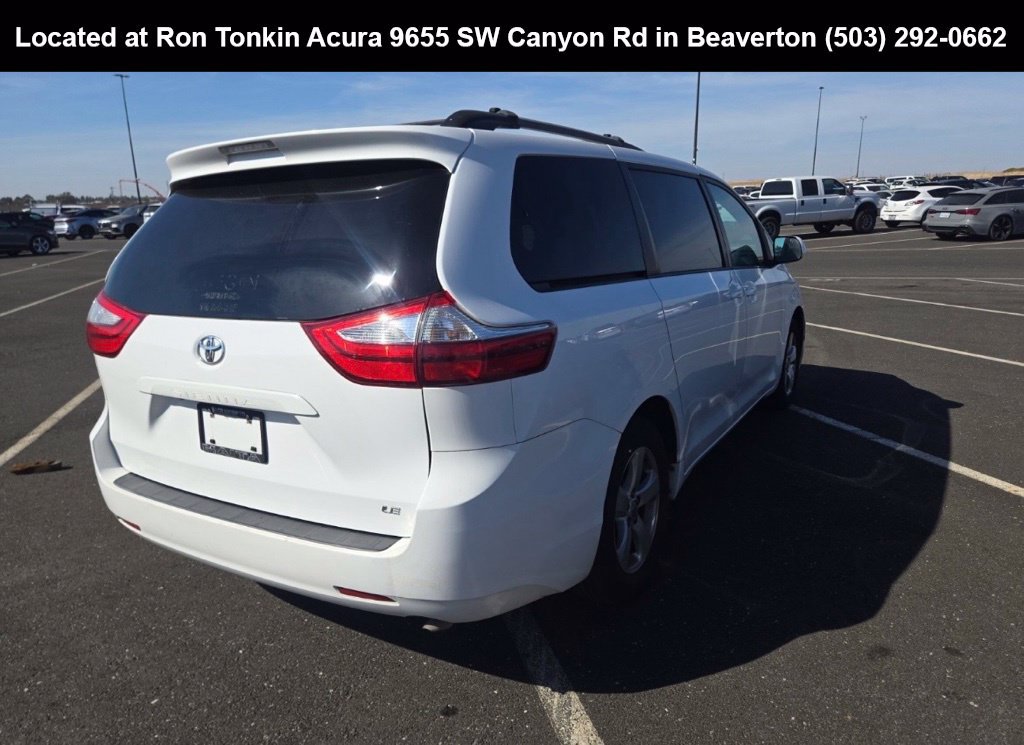 Used 2015 Toyota Sienna LE FWD image 6