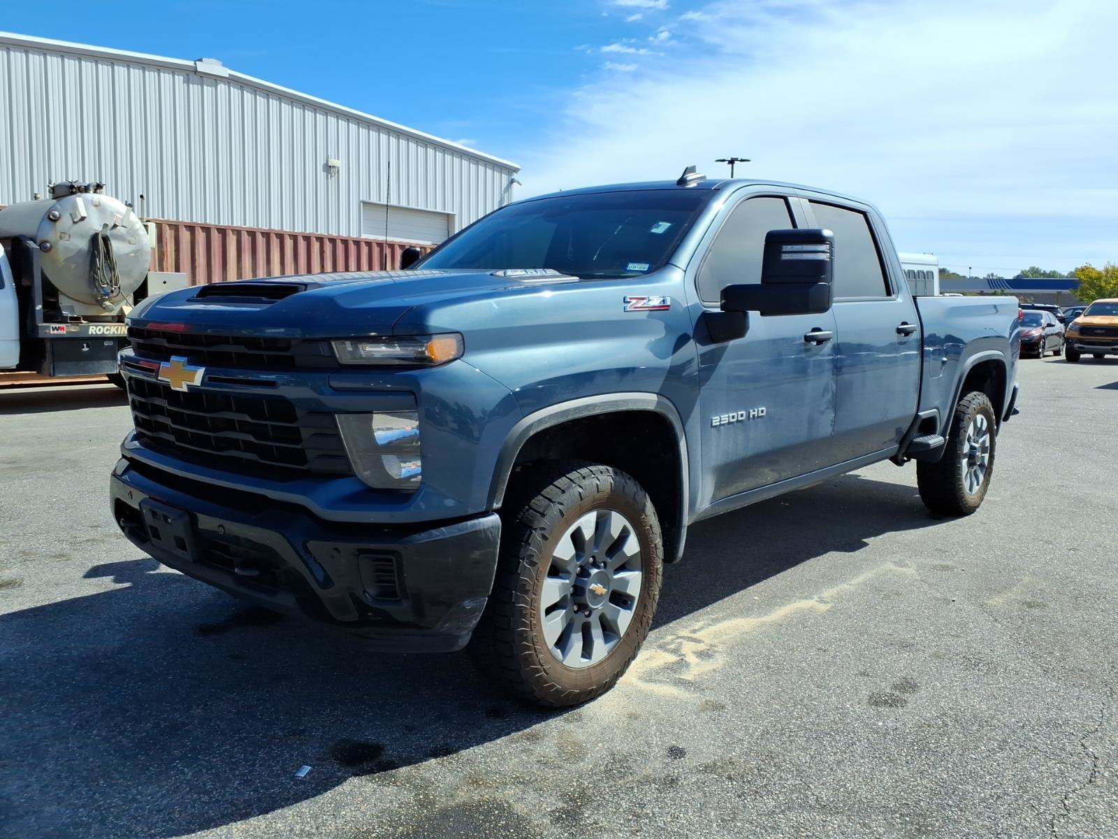 Used 2025 Chevrolet Silverado 2500 Custom w/ Custom Value Package AWD/4WD image 3