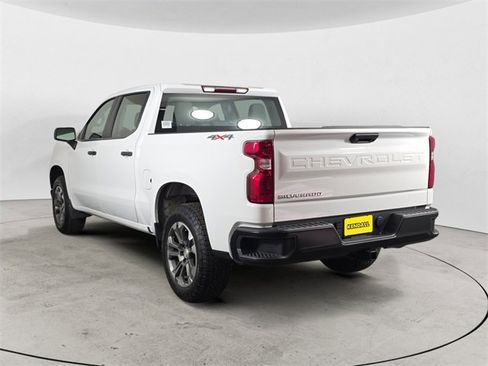 Used 2024 Chevrolet Silverado 1500 W/T w/ Trailering Package image 3