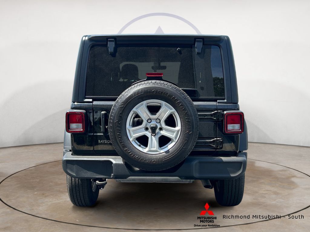 Used 2023 Jeep Wrangler Unlimited Sport AWD/4WD image 4