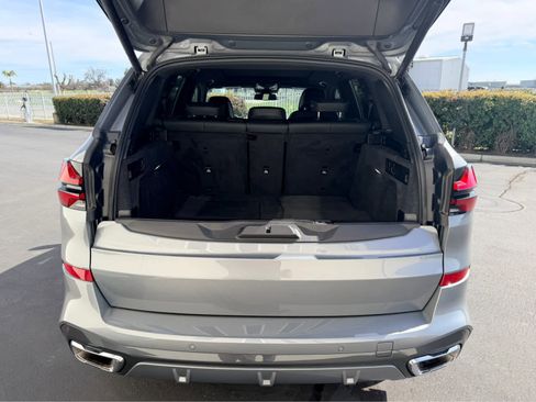 Used 2026 BMW X5 sDrive40i image 5