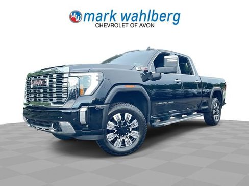 Used 2025 GMC Sierra 2500 Denali w/ Max Trailering Package AWD/4WD image 1
