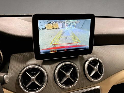 Used 2018 Mercedes-Benz CLA 250 4MATIC image 14