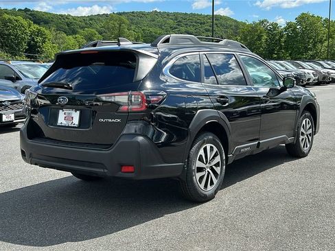 Certified 2023 Subaru Outback Premium AWD/4WD image 4
