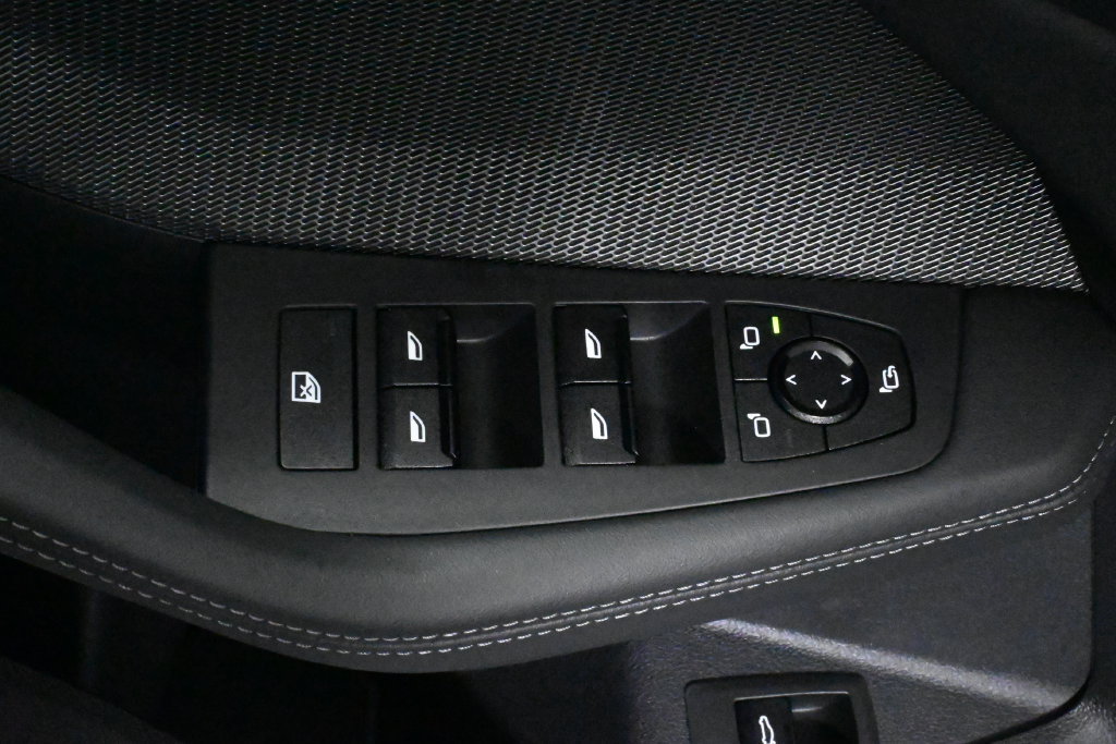 Used 2025 BMW M235i xDrive w/ Premium Package AWD/4WD image 32