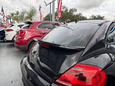 Used 2013 Volkswagen Beetle Turbo image 5