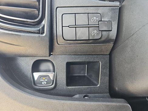 Used 2023 RAM ProMaster 2500 FWD image 25