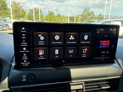 Used 2026 Honda Pilot Black Edition image 13