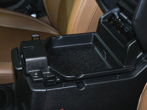 Used 2023 Jeep Wrangler Unlimited Rubicon 4xe w/ Steel Bumper Group AWD/4WD image 40