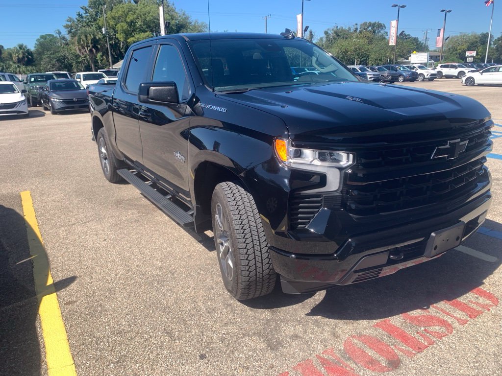 Used 2024 Chevrolet Silverado 1500 RST w/ Convenience Package II AWD/4WD image 1