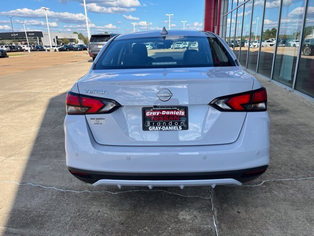 Certified 2025 Nissan Versa SV w/ Trunk Package FWD image 3
