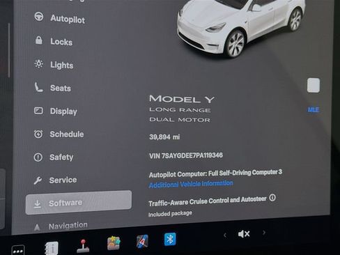 Used 2023 Tesla Model Y Long Range AWD/4WD image 11