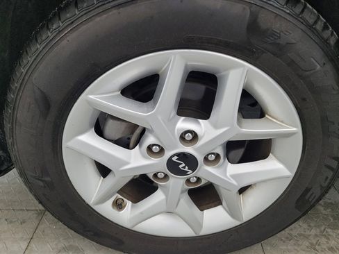 Used 2023 Kia Soul LX w/ LX Technology Package image 31