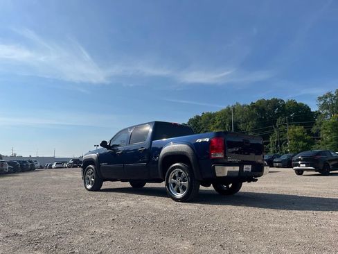 Used 2011 GMC Sierra 1500 SLE w/ Power Tech Package AWD/4WD image 10