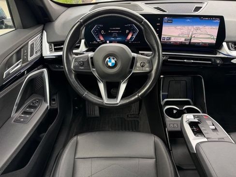 Used 2023 BMW X1 xDrive28i w/ Premium Package AWD/4WD image 9
