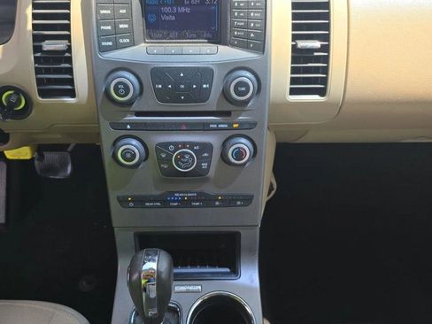 Used 2013 Ford Flex SE FWD image 17