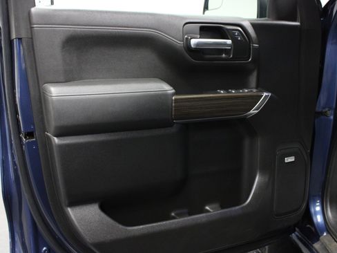 Used 2019 Chevrolet Silverado 1500 LT Trail Boss image 11