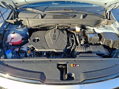 Certified 2025 Kia Sportage EX image 28